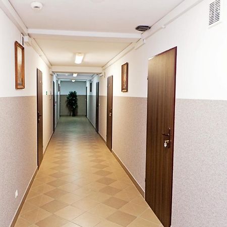 Hotel Turkus Jaroslaw Bagian luar foto