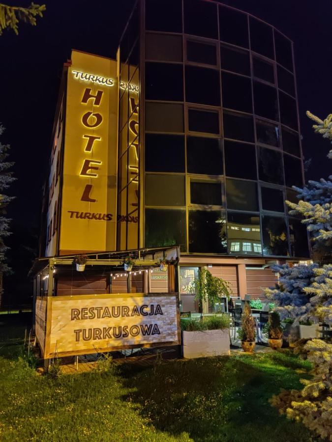Hotel Turkus Jaroslaw Bagian luar foto