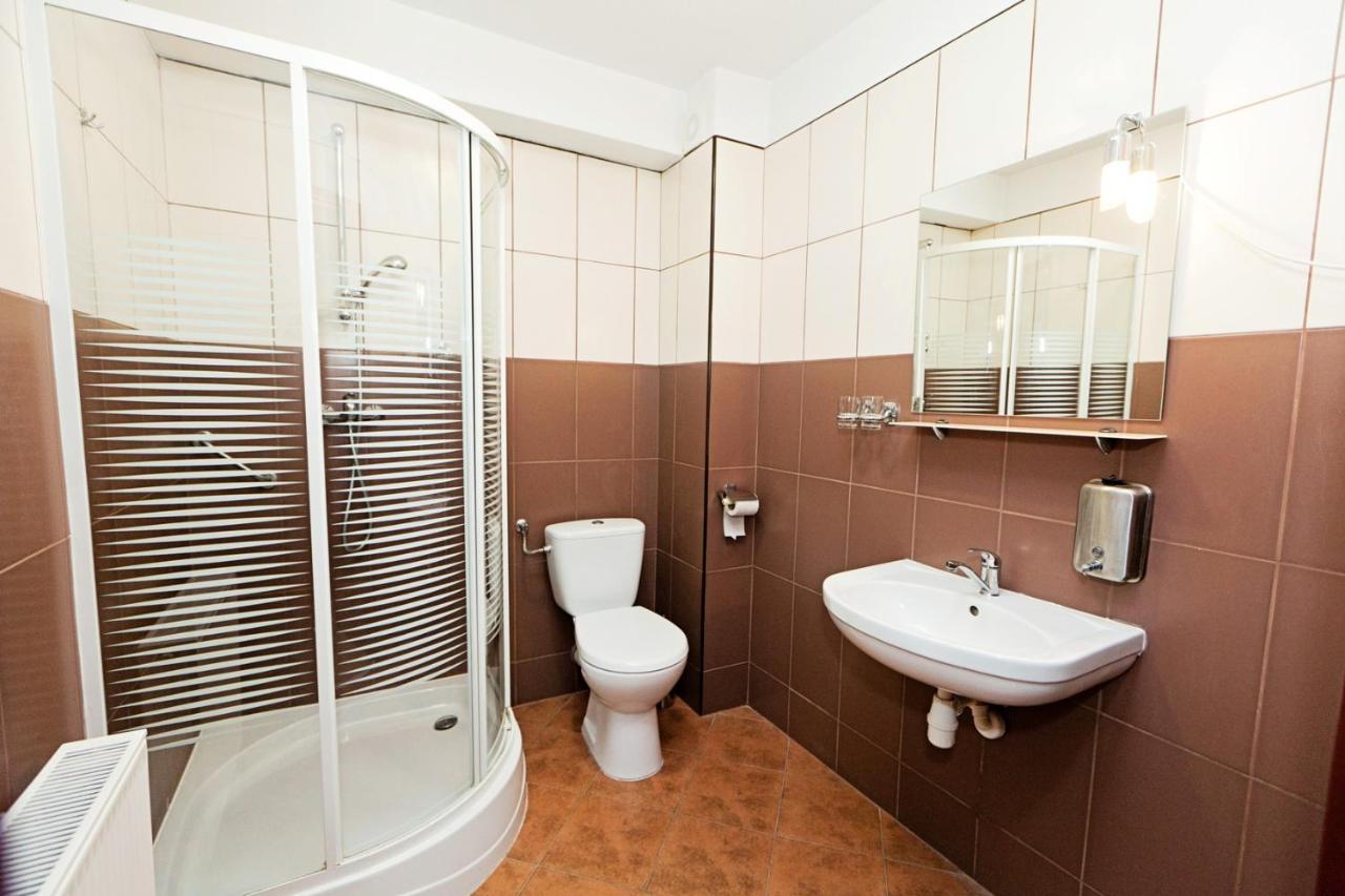 Hotel Turkus Jaroslaw Bagian luar foto